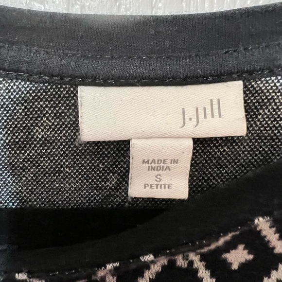 J. Jill long Sleeve Black and White Sweater Top Kangaroo Pocket Size Small - Picture 4 of 5
